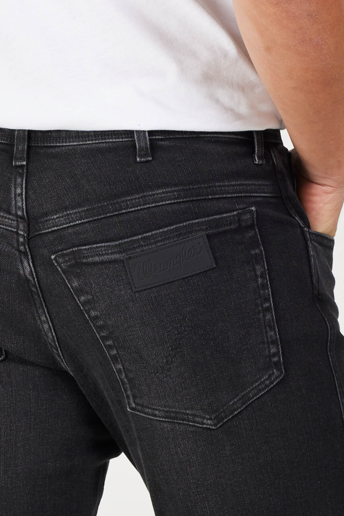 WRANGLER Texas Antrasit Erkek Jean Pantolon W12S04958 görsel 5