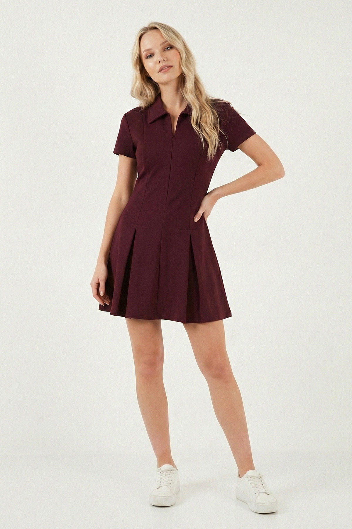 Lela  Fitted Fit Klasik Yaka Fermuar Detaylı Pileli Mini Elbise ELBİSE 5866659 - Görsel 6