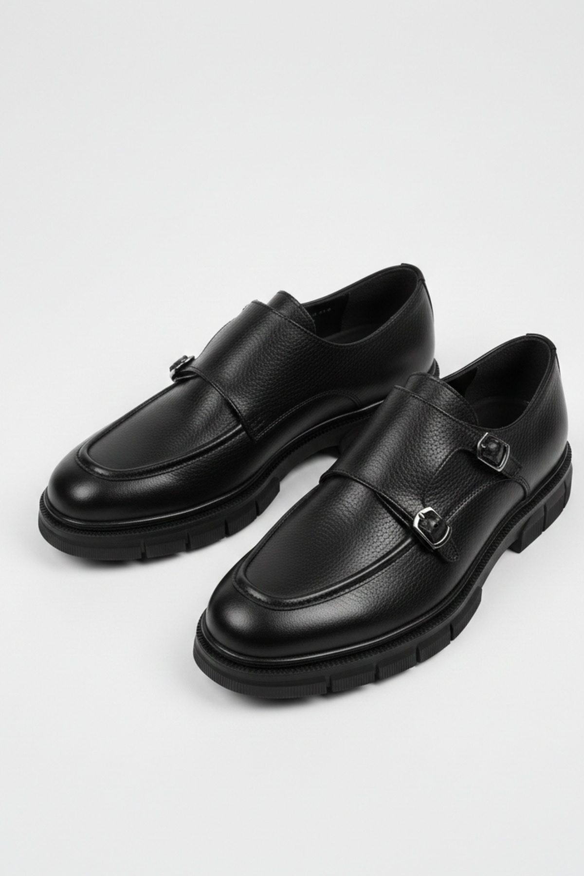 LUSIVE  Hakiki Deri Siyah Bağcıksız Rahat Erkek Klasik Ayakkabı LUASS28AL0049