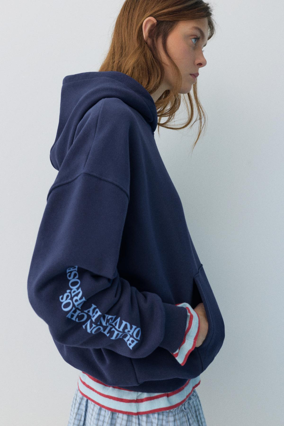 Pull & Bear  Grafik baskılı bisiklet yaka sweatshirt - Görsel 6