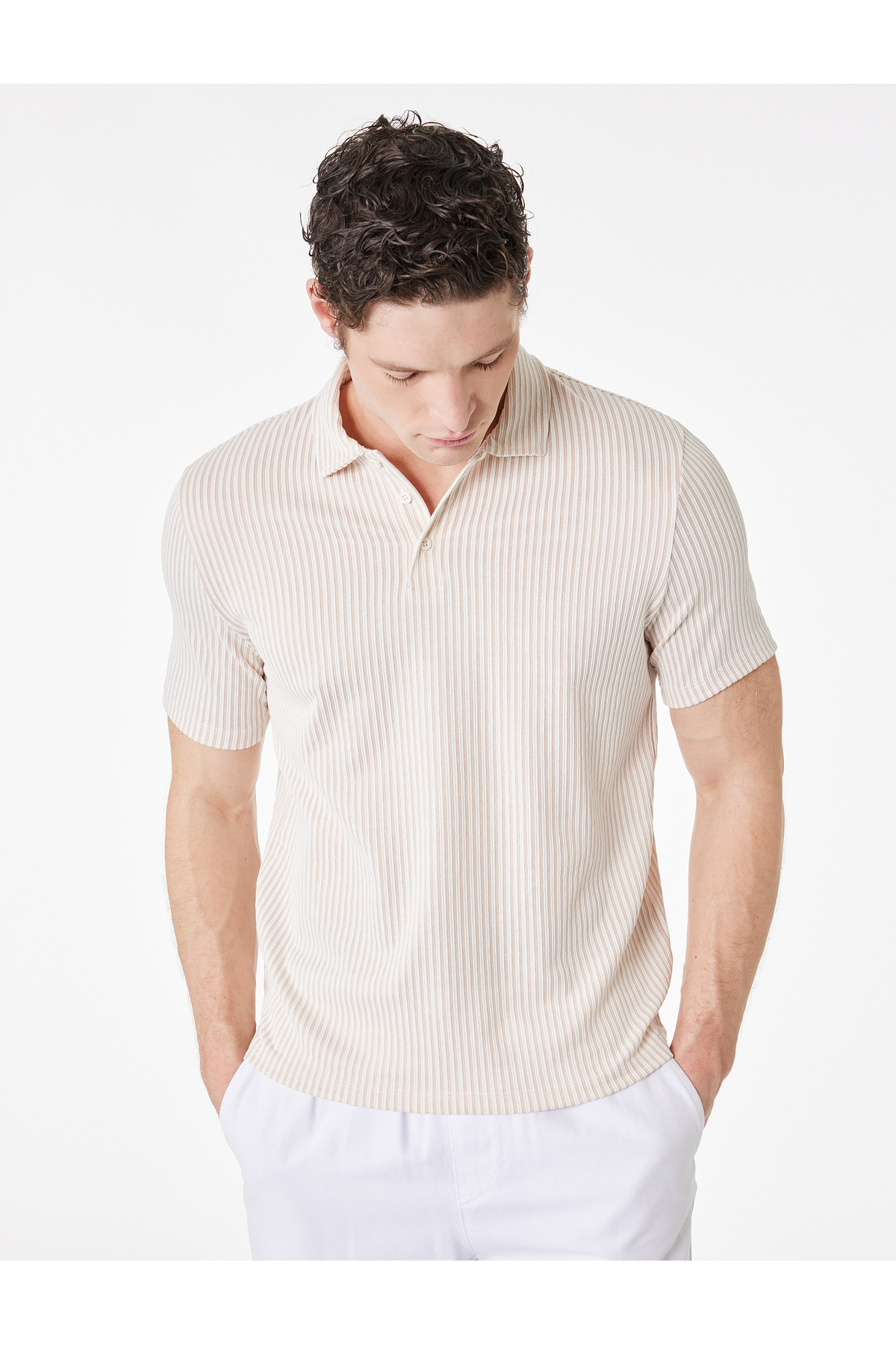 Regular Fit Kısa Kollu Düğmeli Polo Yaka Tişört