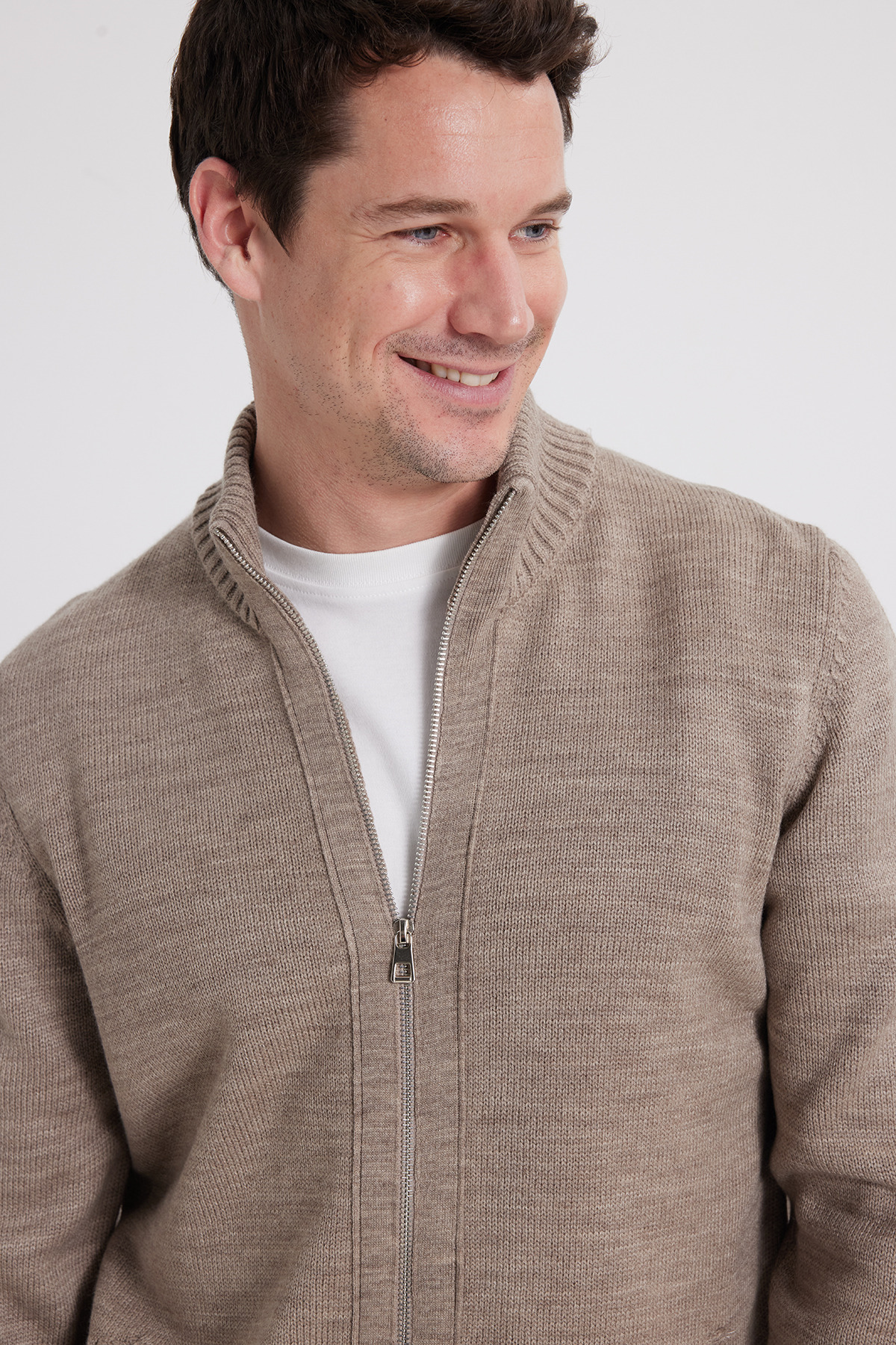 Tudors  Erkek Standart Fit Normal Kesim Fermuarlı Kahverengi Hırka - Görsel 8