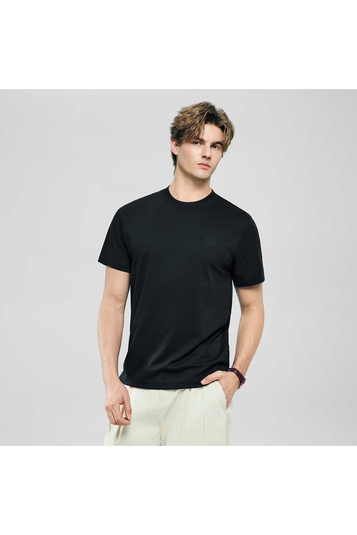 Giordano Men's Slim Fit Liquid Touch Cotton Crew Neck Tee