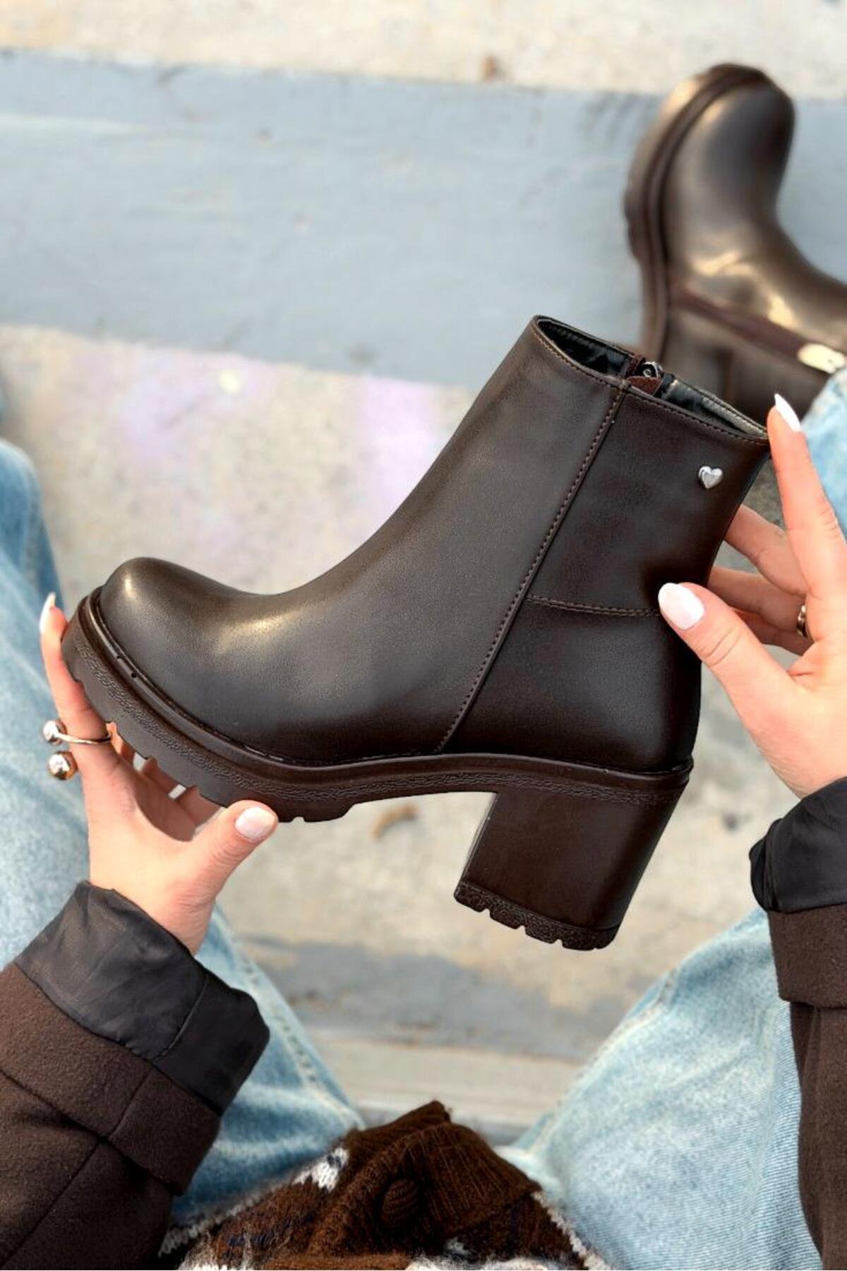 I Love Shoes Fivra Kahverengi Fermuarlı Kalın Topuklu Günlük Kadın Bot görsel 8