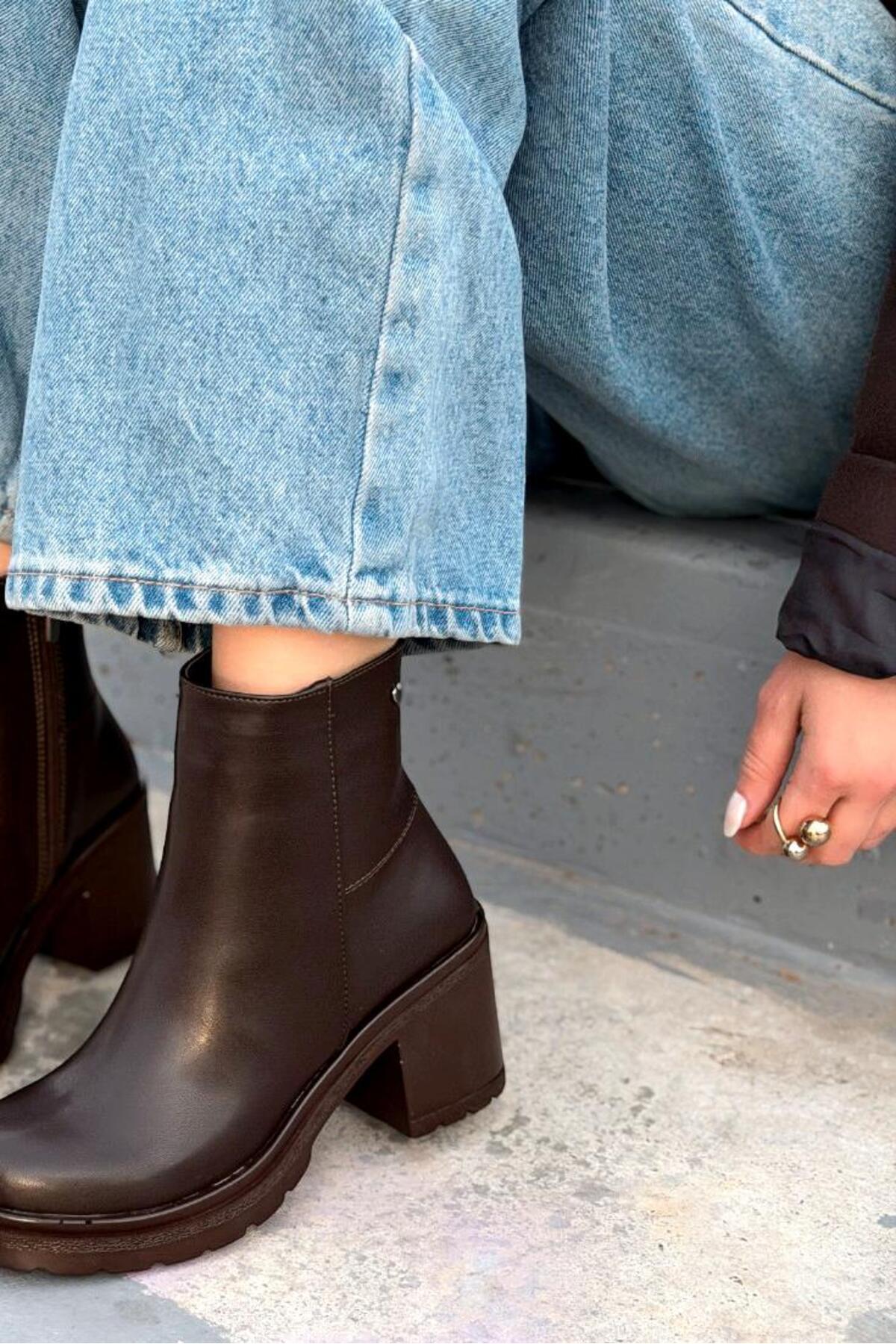 I Love Shoes Fivra Kahverengi Fermuarlı Kalın Topuklu Günlük Kadın Bot görsel 7