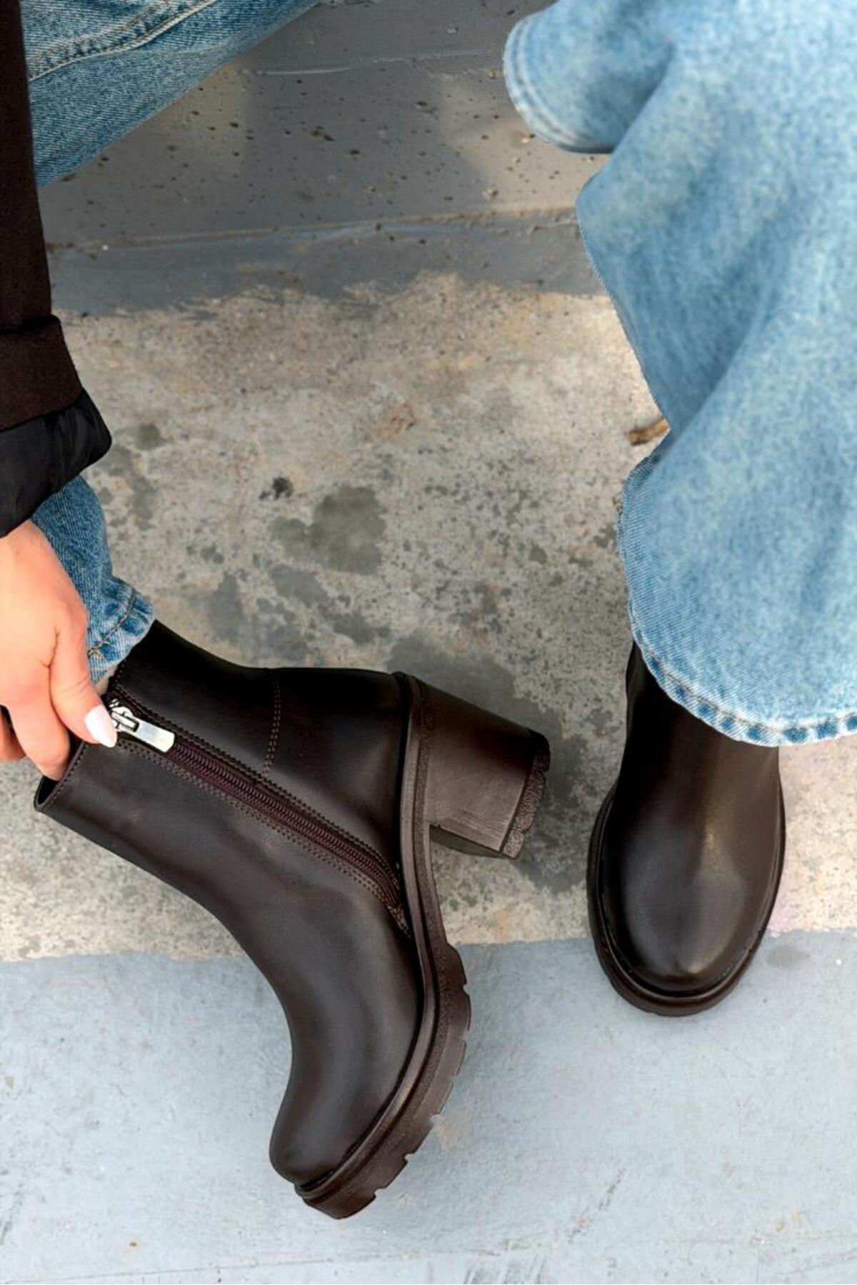 I Love Shoes Fivra Kahverengi Fermuarlı Kalın Topuklu Günlük Kadın Bot görsel 3