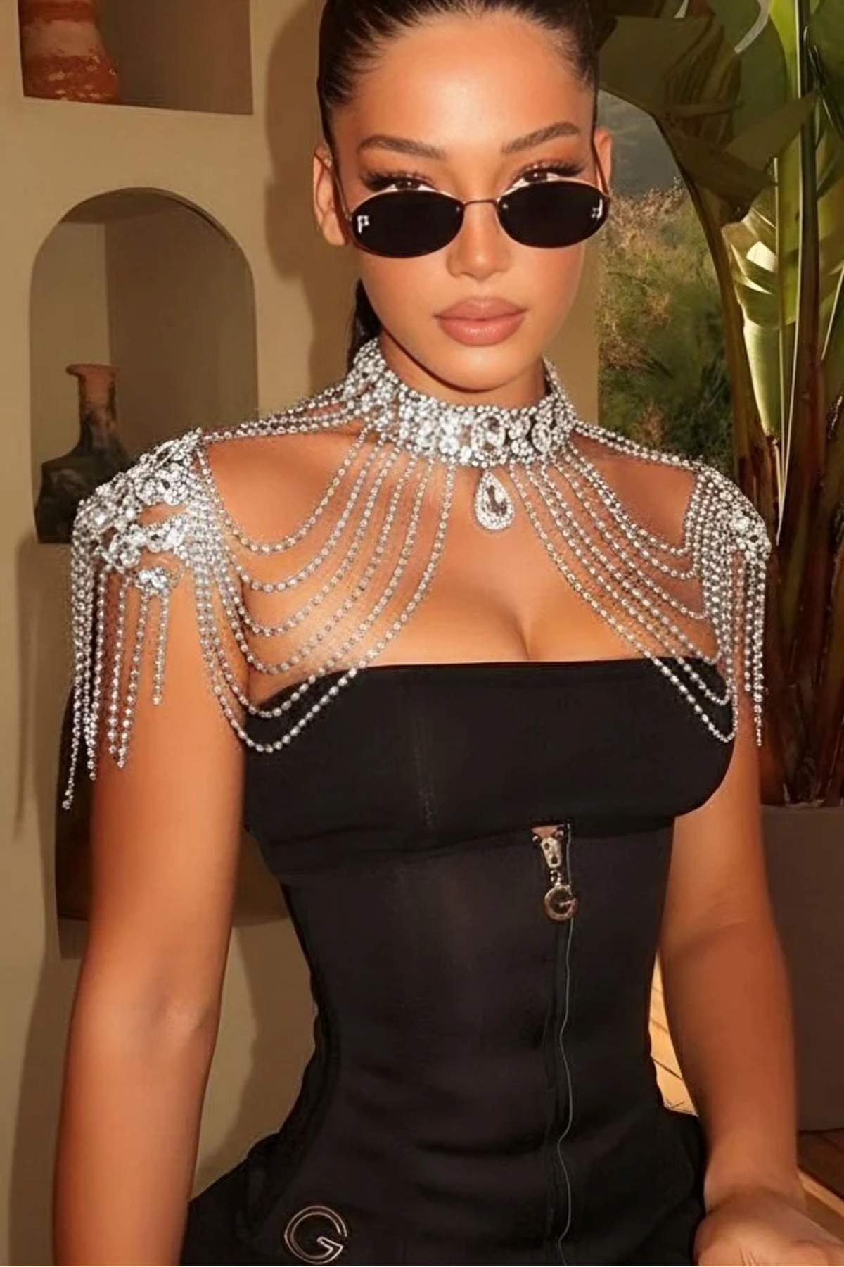 Nirvana Model Kristal Taşlı Özel Tasarım Vip Omuz Kolyesi, Özel Tasarım Vücut Aksesuarı