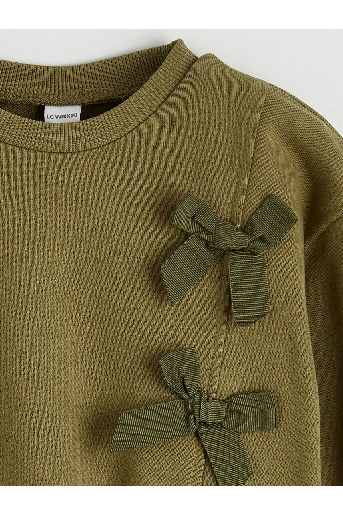 LC Waikiki Nevaa Collection Haki Fiyonk Detaylı Kız Çocuk Sweatshirt fotoğrafı 2 (önizleme)