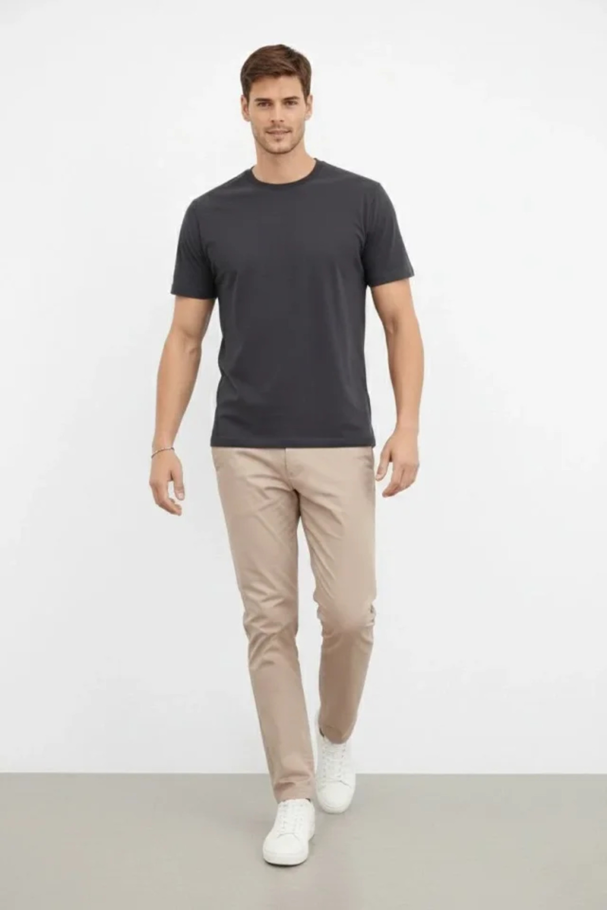 Erkek Bisiklet Yaka Tişört Regular Kalıp Basic Pamuklu Günlük Kullanım T-shirt - Füme