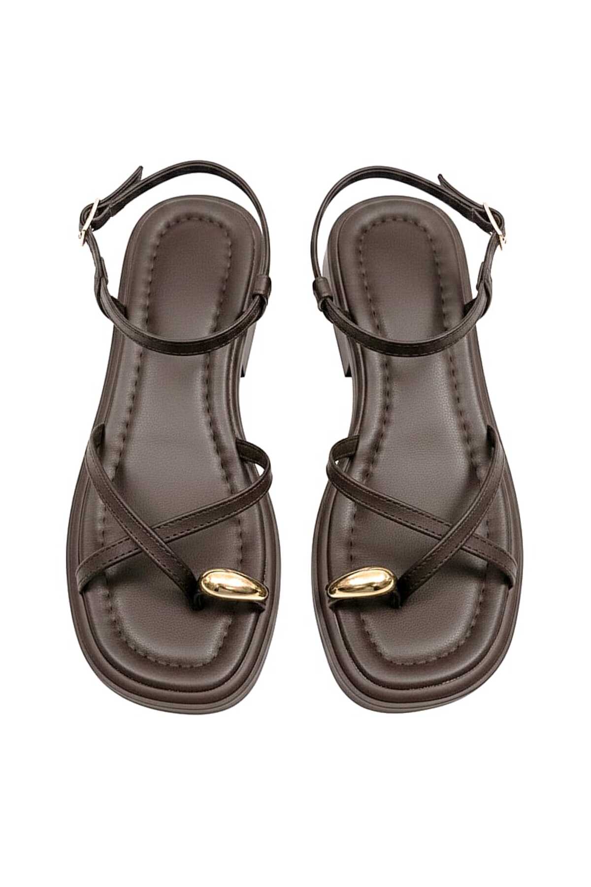 McDark  Kadın Acı Kahve Yüzük Parmak Eva Yumşak Taban Dikişli Tokalı Sandalet