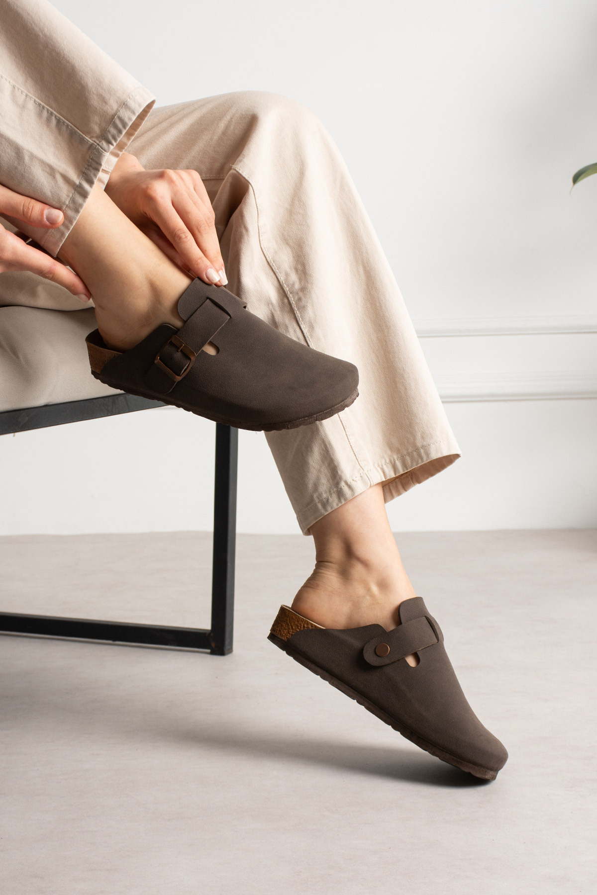 starmarj Unisex Önü Kapalı Tokalı Sabo Günlük Ev ve Dışarı Terliği