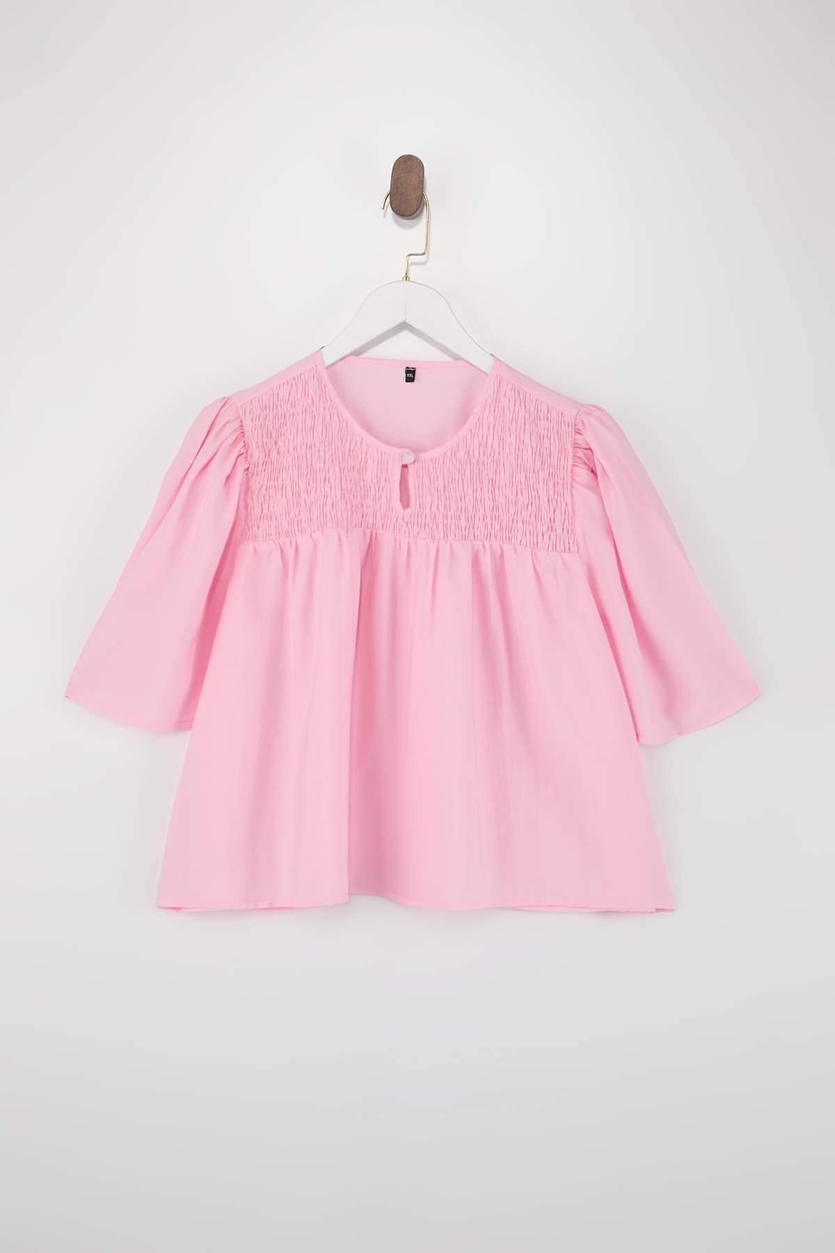 trendyol-curve-womens-pink-flat-short-relaxed