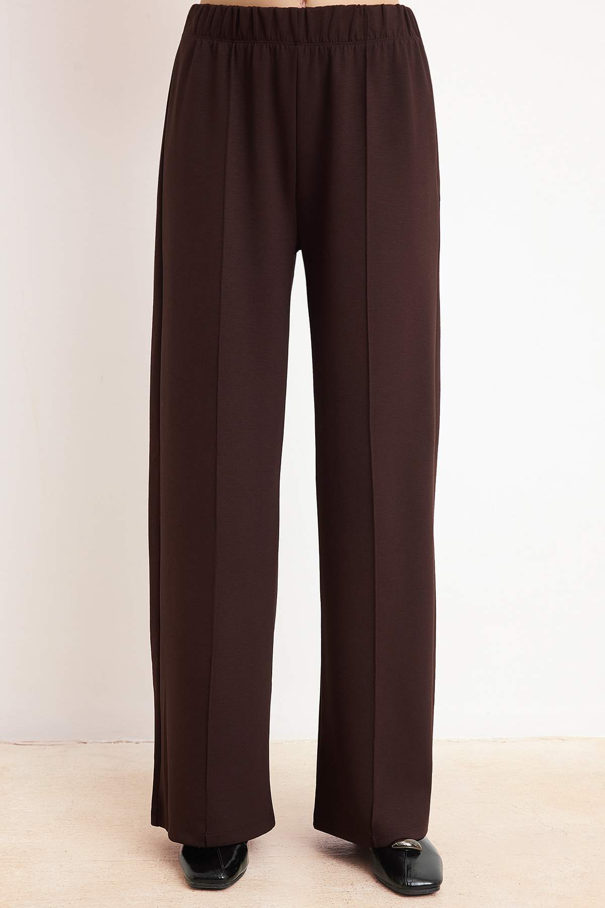 Trendyolmilla  Kahverengi Peplum Kolsuz Geniş Paça Soft Touch Örme Alt-Üst Takım TWOSS26AU00005 - Görsel 3