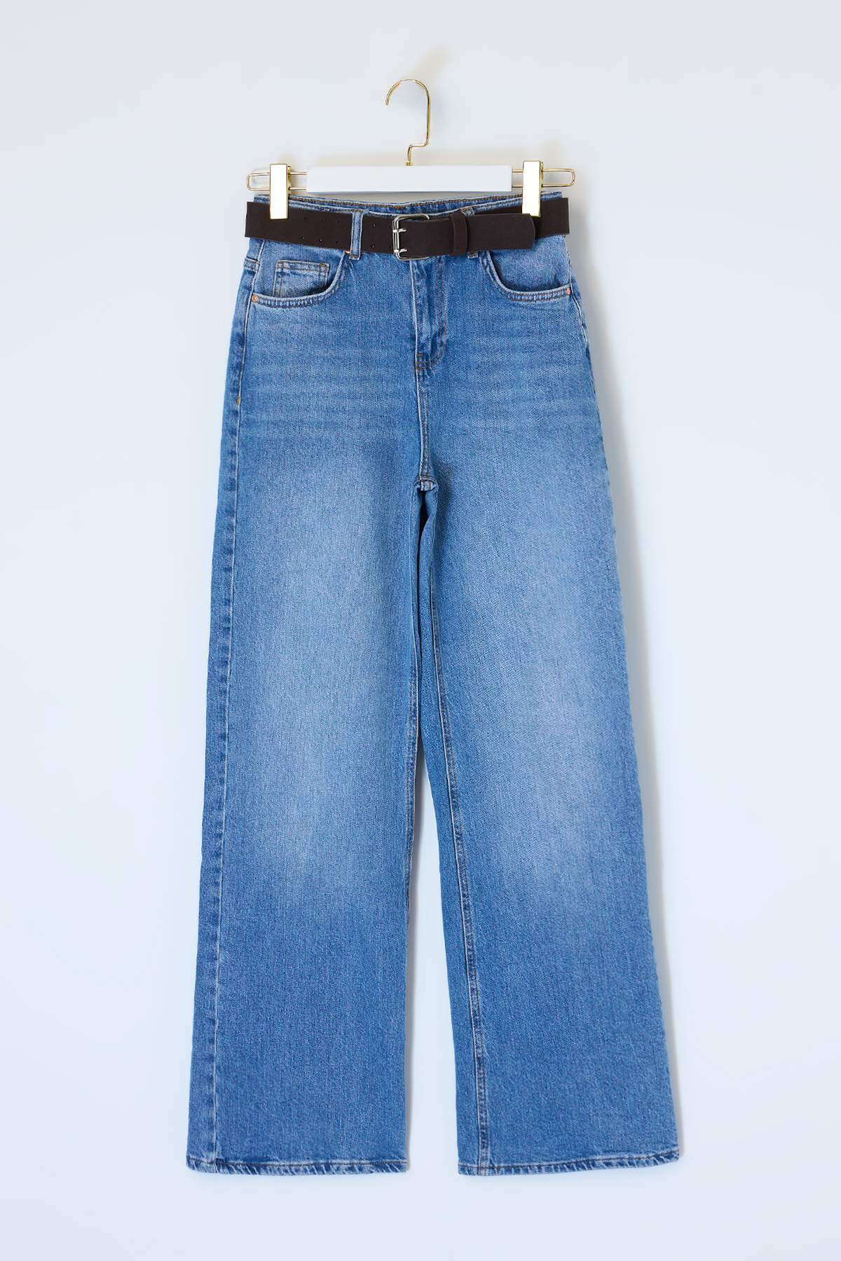 Trendyolmilla Açık Mavi More Sustainable Kemerli Yüksek Bel Uzun Boy Az Esnek Wide Leg Jeans TWOSS26JE00152