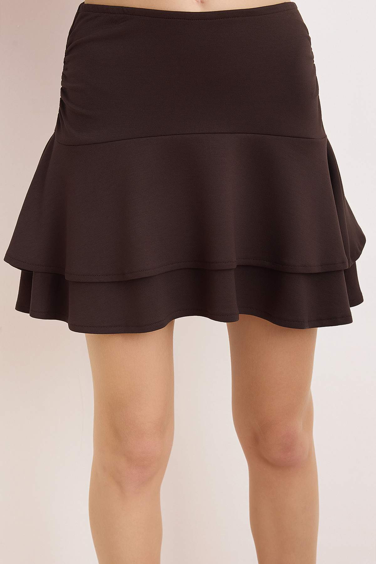 Trendyolmilla  Kahverengi Oversize Volanlı/Fırfırlı Kısa / Mini İnterlok Örme Alt-Üst Takım TWOSS26AU00041 - Görsel 3