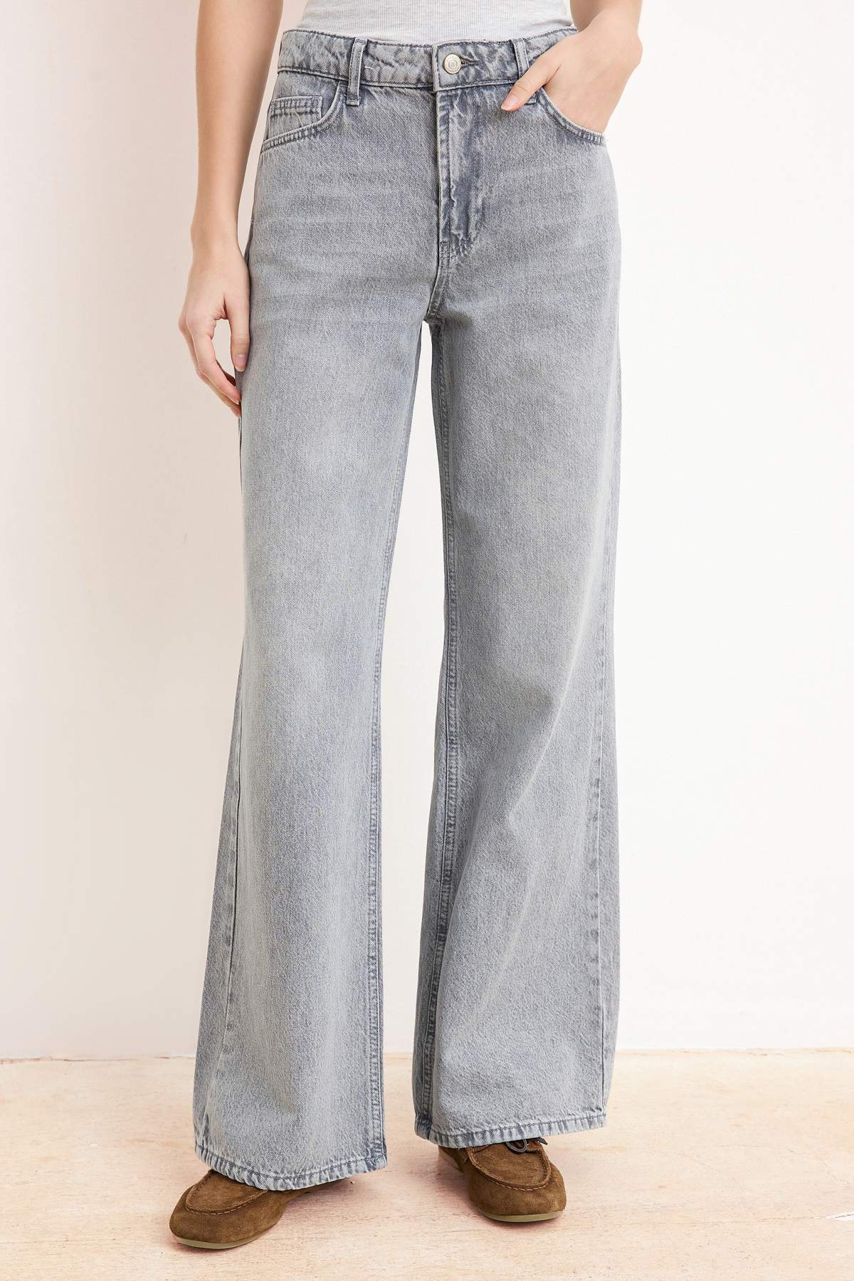 Trendyolmilla  Premium Gri Özel Kumaş Normal Bel 100% Pamuk Wide Leg Geniş Paça Jeans TWOSS26JE00156 - Görsel 8