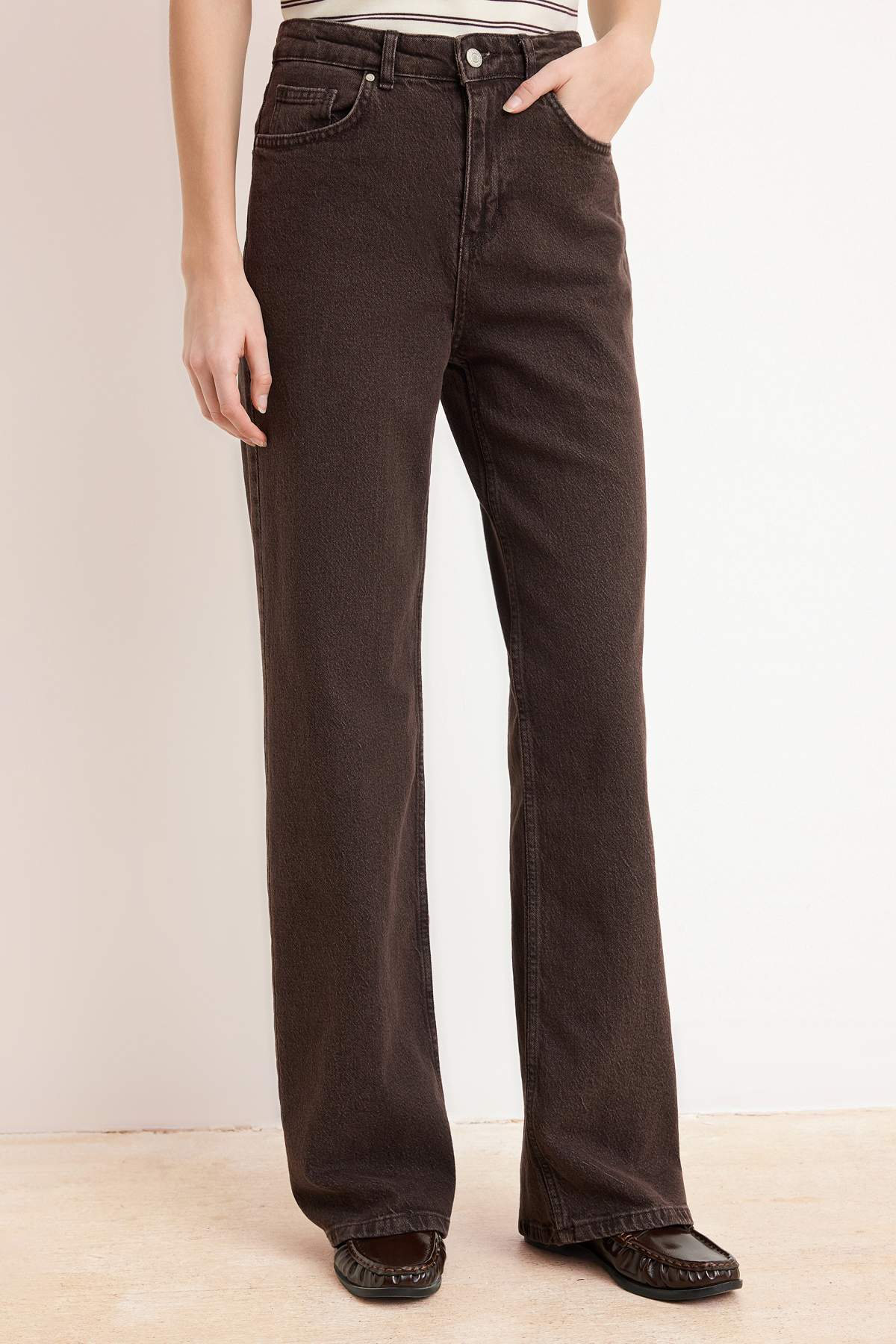 Trendyolmilla  Kahverengi Yüksek Bel Wide Leg Jeans TWOAW26JE00084 - Görsel 3