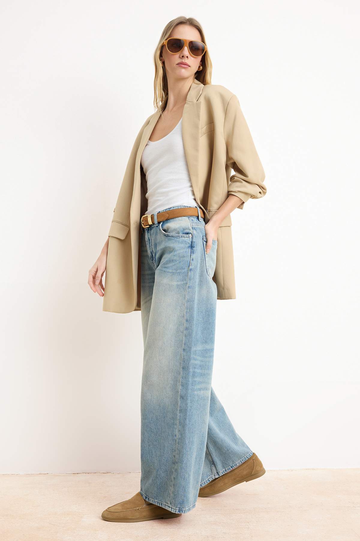 Trendyolmilla  Premium Mavi More Sustainable Özel Kumaş DÖKÜMLÜ Yüksek Bel %100 Pamuk Wide Leg Jeans TWOSS26JE00136 - Görsel 2