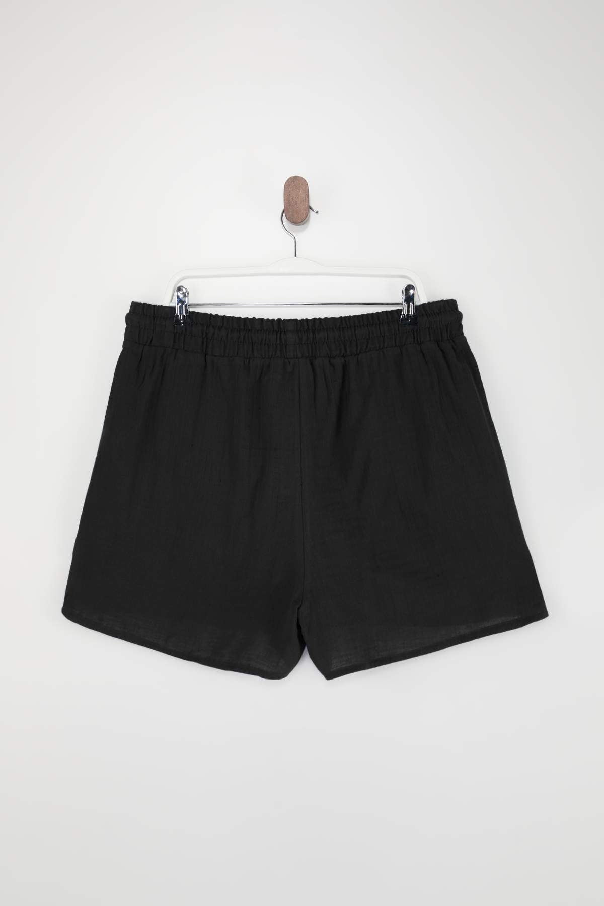 Trendyolmilla  Plaj Giyim Siyah Müslin Dokuma Yüksek Bel Şort & Bermuda TBBSS26AP00005 - Görsel 6