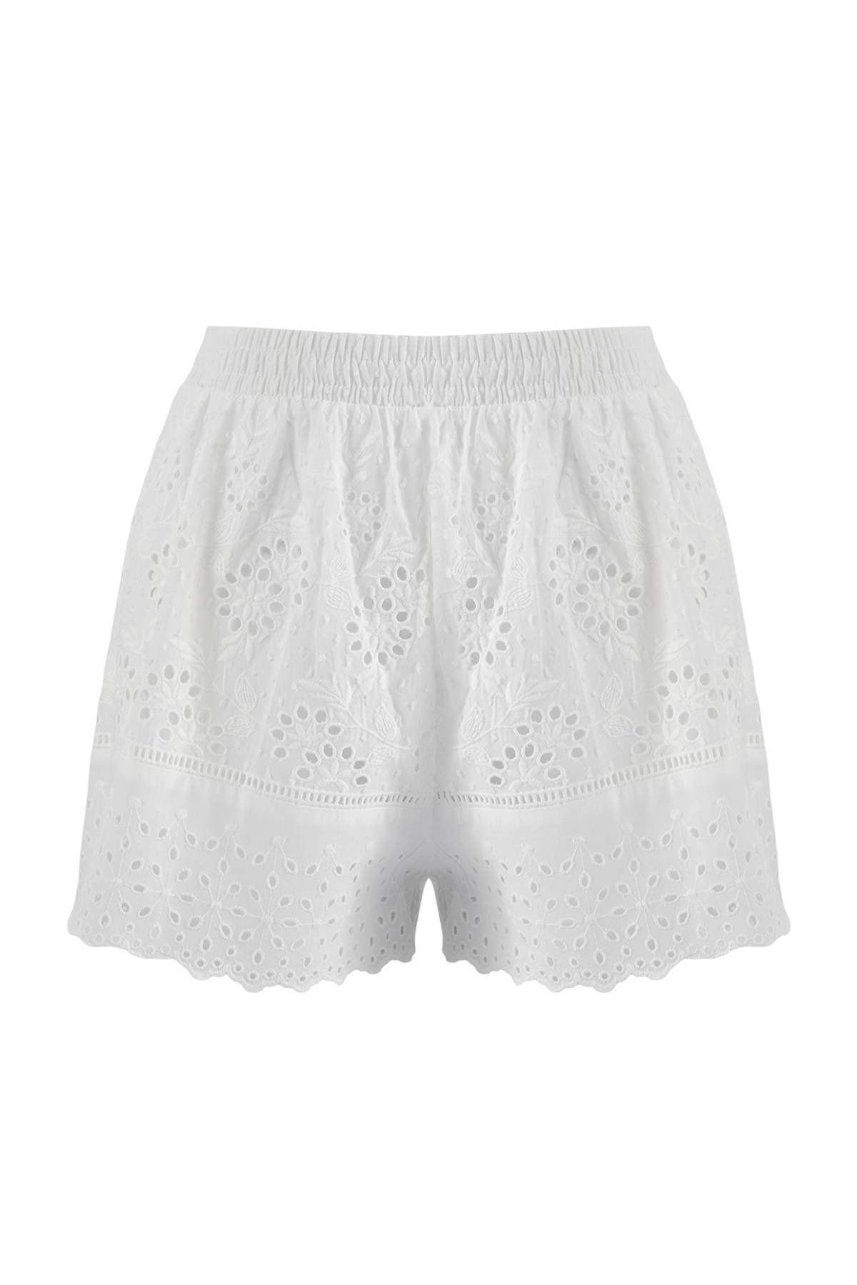 Trendyolmilla  Beyaz Dokuma Brodeli Mini %100 Pamuk Plaj Şort TBESS26SR00008 - Görsel 3