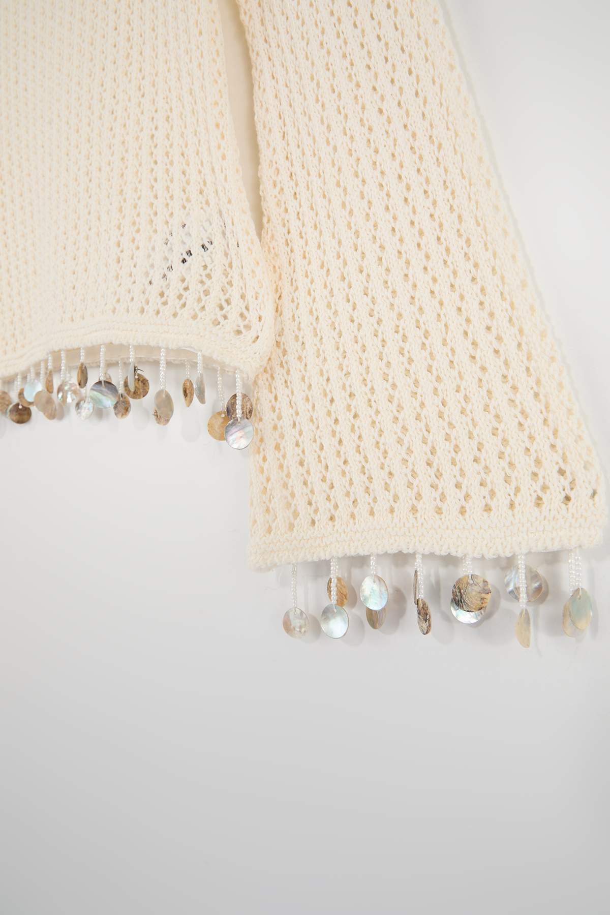 Trendyolmilla  Taş Etek Ucu Taş Detaylı Kayık Yaka Triko Kazak TWOSS26KZ00002 - Görsel 2