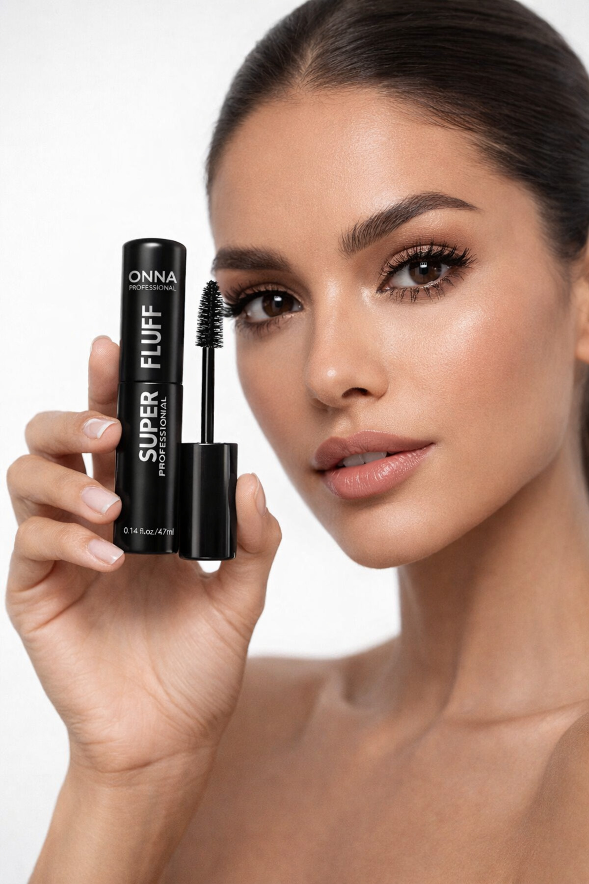ریمل ابروی Super Fluff – ژل ابروی حجم دهنده و تثبیت کننده ۴.۷ میلی لیتر — مشکی Sblon-Rns312 — تصویر 2 از 4