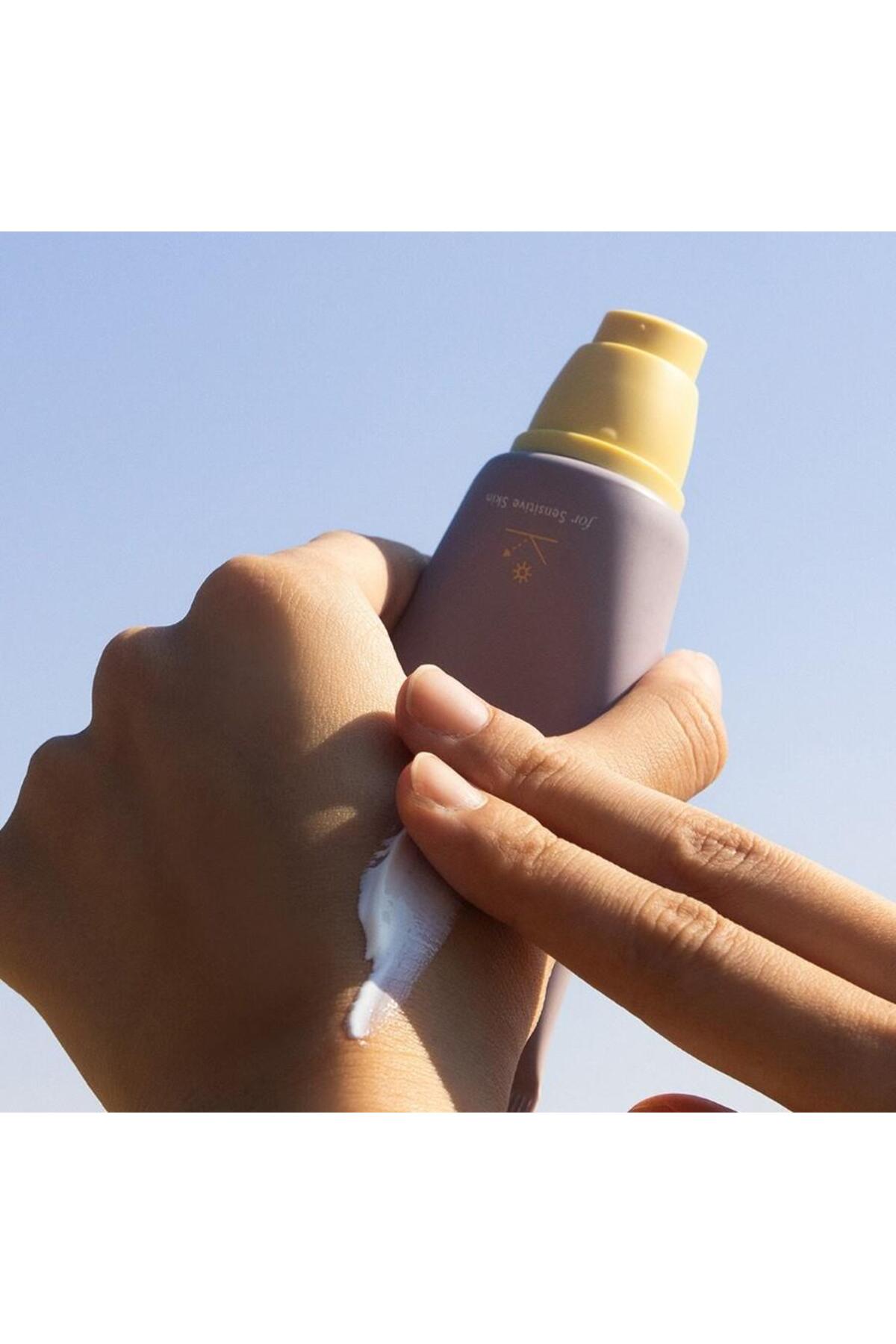 Black Rice Mineral Güneş Kremi Spf50 50 Ml — TYCURF5WVN168985831731807 — تصویر 3 از 4