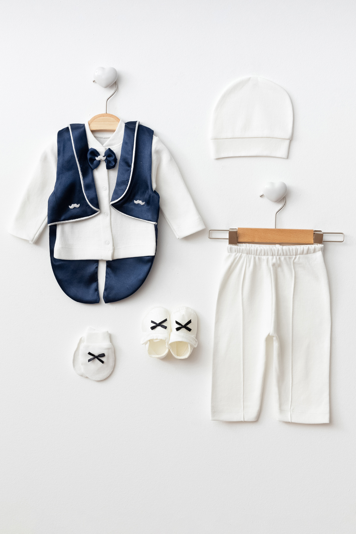 Harry&Millie Erkek bebek smokin yelekli takım mevlüt takımı bebek hediyelik sünnet fotoğrafı 2 (önizleme)