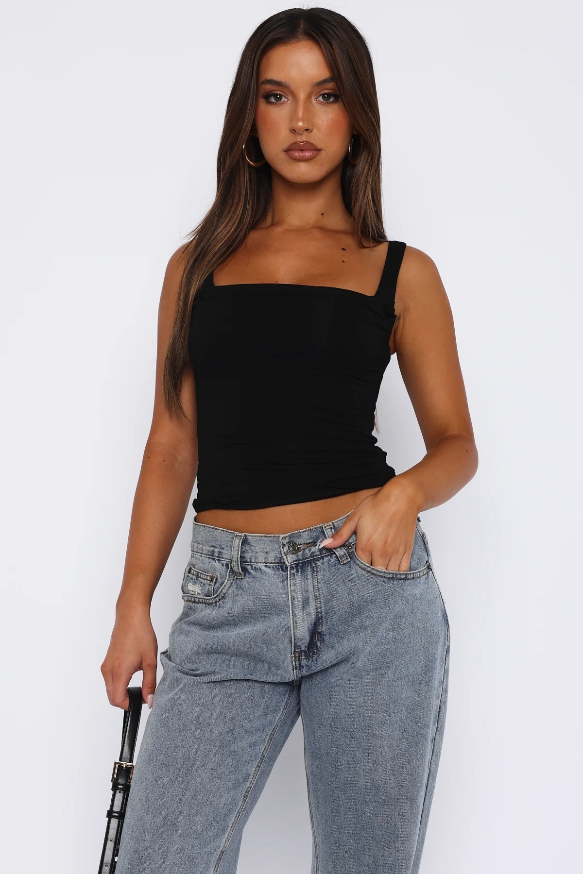 World Fashion Trends  WFT3036B Önü Büzgülü Askılı Crop Bluz - Görsel 3