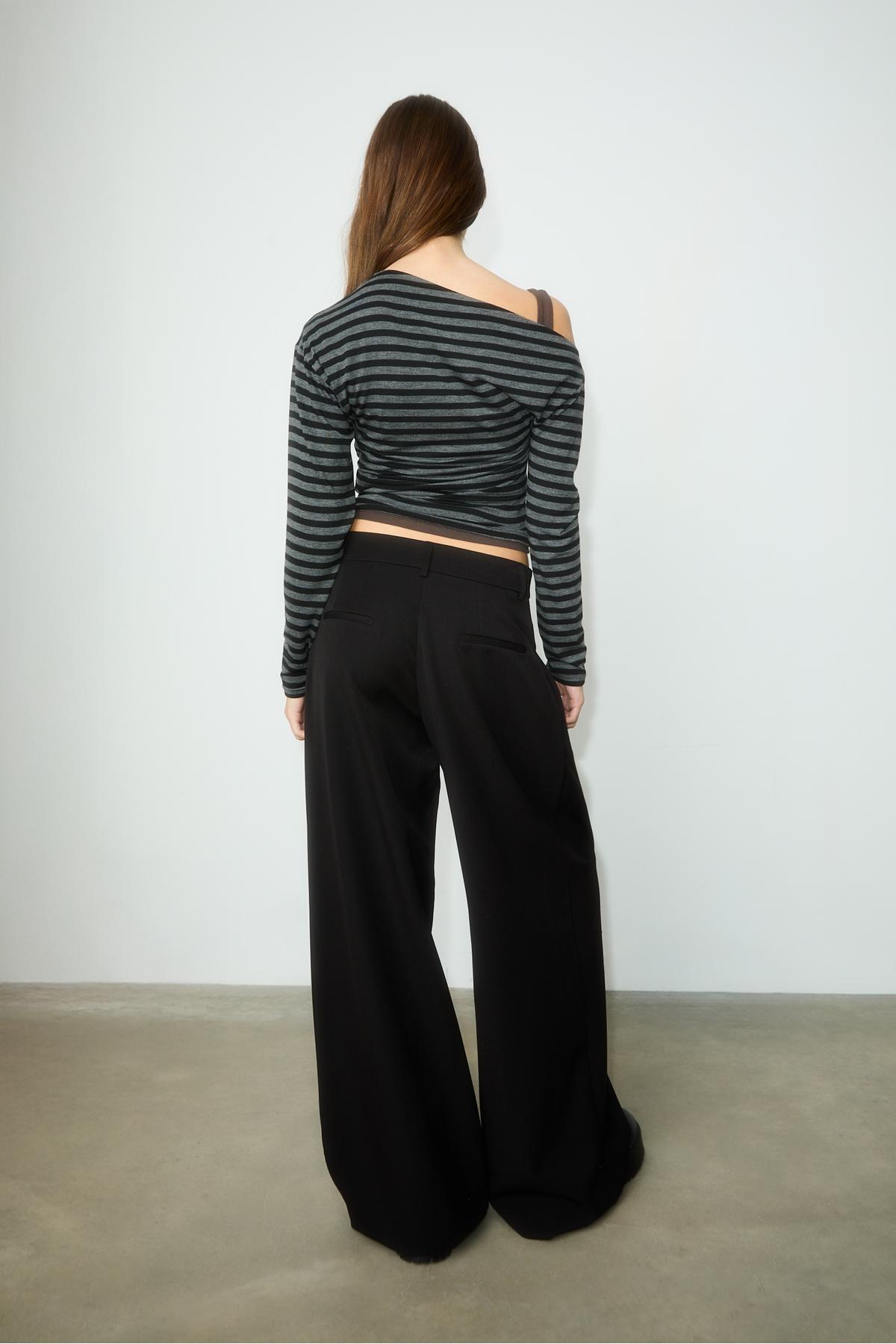 Stradivarius  Geniş paça pensli klasik pantolon - Görsel 5