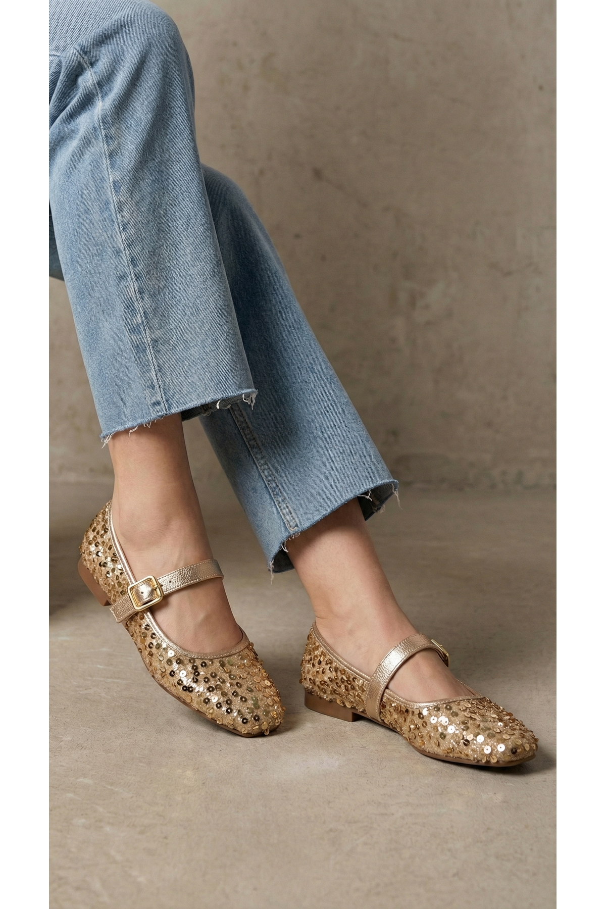 Beyond   Kadın Altın Tokalı Pullu Babet 1cm BYNDPUL01 - Görsel 4