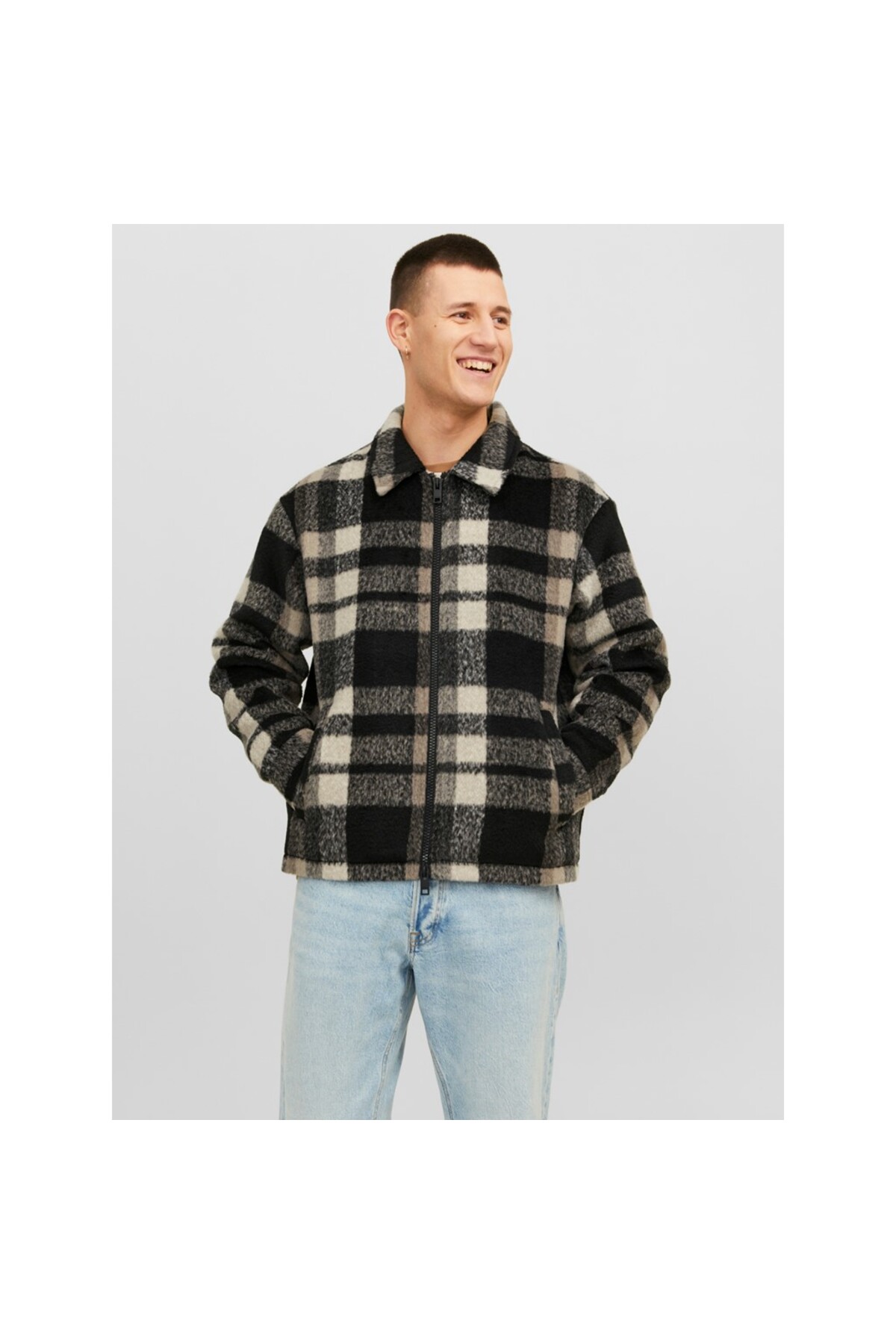 ژاکت مردانه یقه گرد قهوه ای تیره کد ۱۲۲۳۸۹۱۵ جک اند جونز کت Jack & Jones