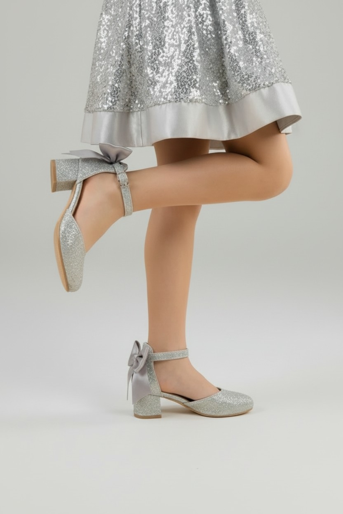 PATİK BEBE Kız Çocuk Gümüş Renk Fiyonklu Rahat Topuklu Şık Abiye Ayakkabı fotoğrafı 3 (önizleme)