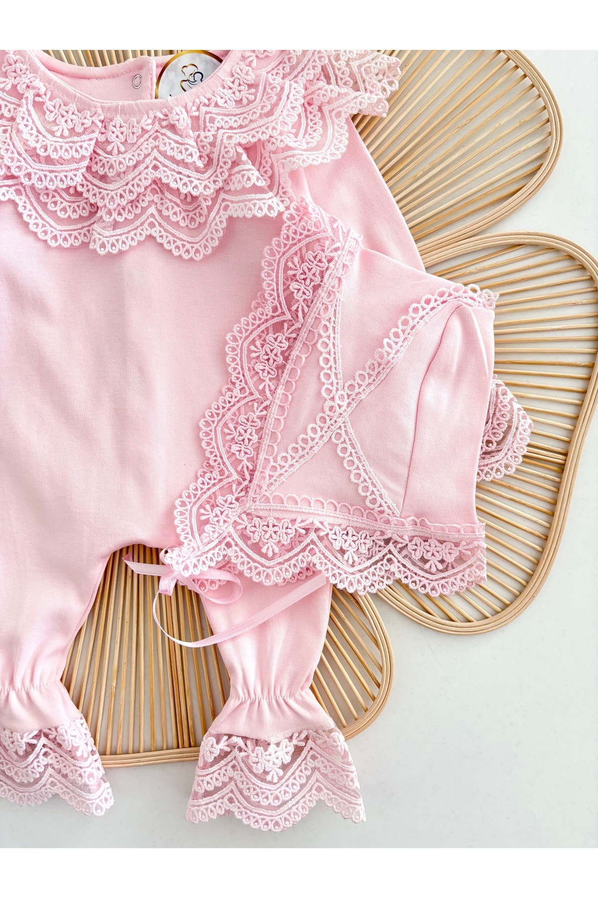 Jammybaby Carmen Tulum Güpür Dantelli Şapka %100 Pamuk Penye Kız Bebek Takım Yenidoğan Mevlüt hastane çıkışı fotoğrafı 3 (önizleme)