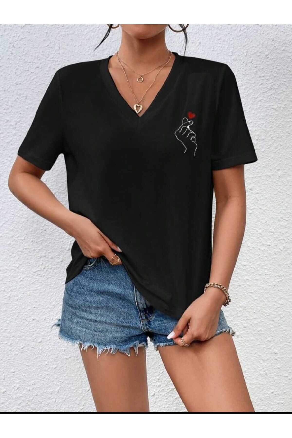 mercoledi V Yaka El/Kalp Baskılı Oversize T-shirt Salaş Boyfirend görsel 2