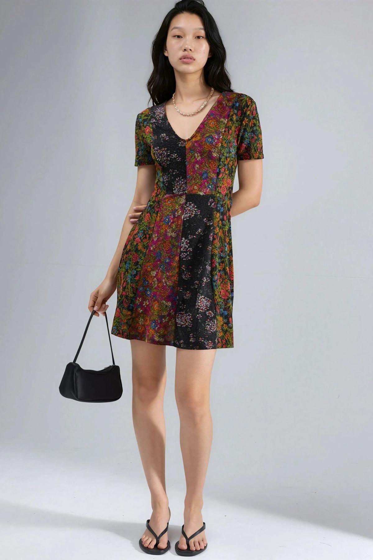 Hiccup  Çiçek Desenli V Yaka A Kesim Mini Elbise Ellie Collection - Görsel 5