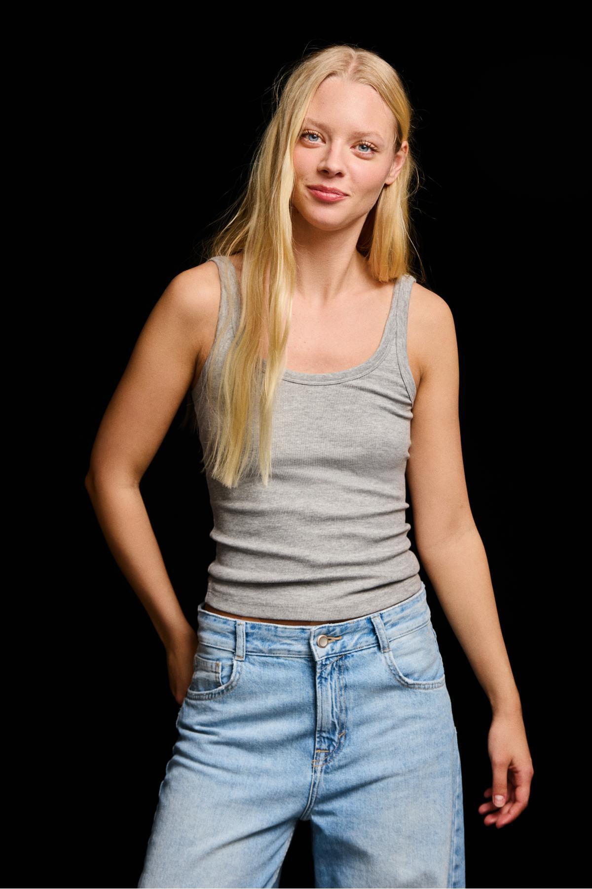 Bershka  Rib askılı tişört