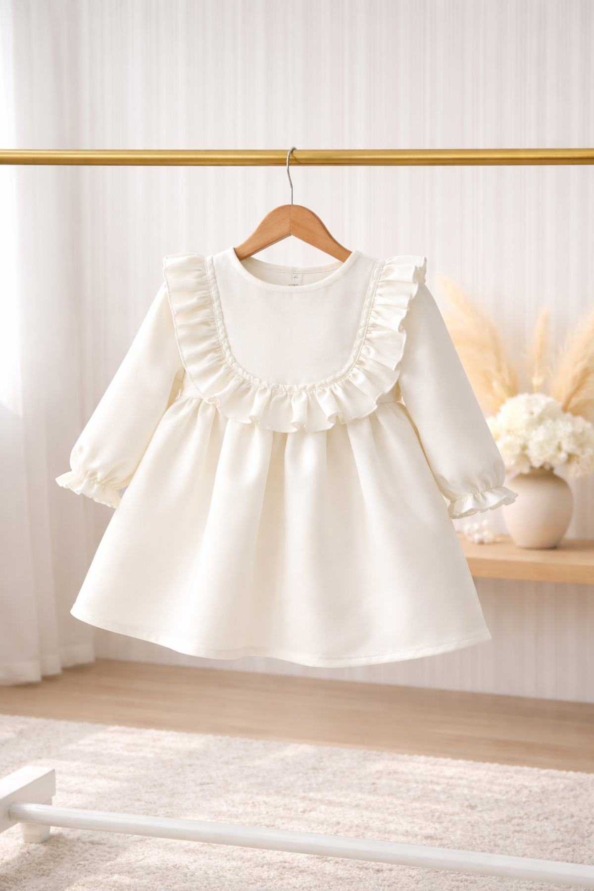 Bertuğ Bebek Fırfır Ve Dantel Detaylı Vintage Krep Tasarım Kız Çocuk Bebek Elbise fotoğrafı 3 (önizleme)