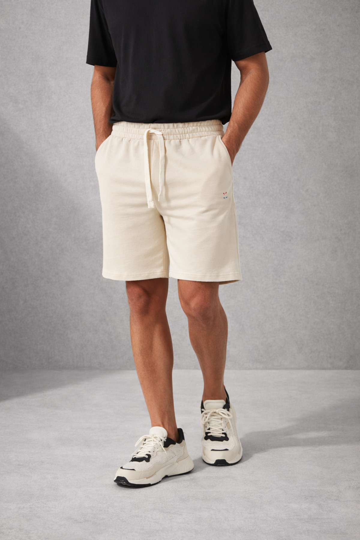 Men's Golf Embroidered 2 Thread Shorts Ecru
