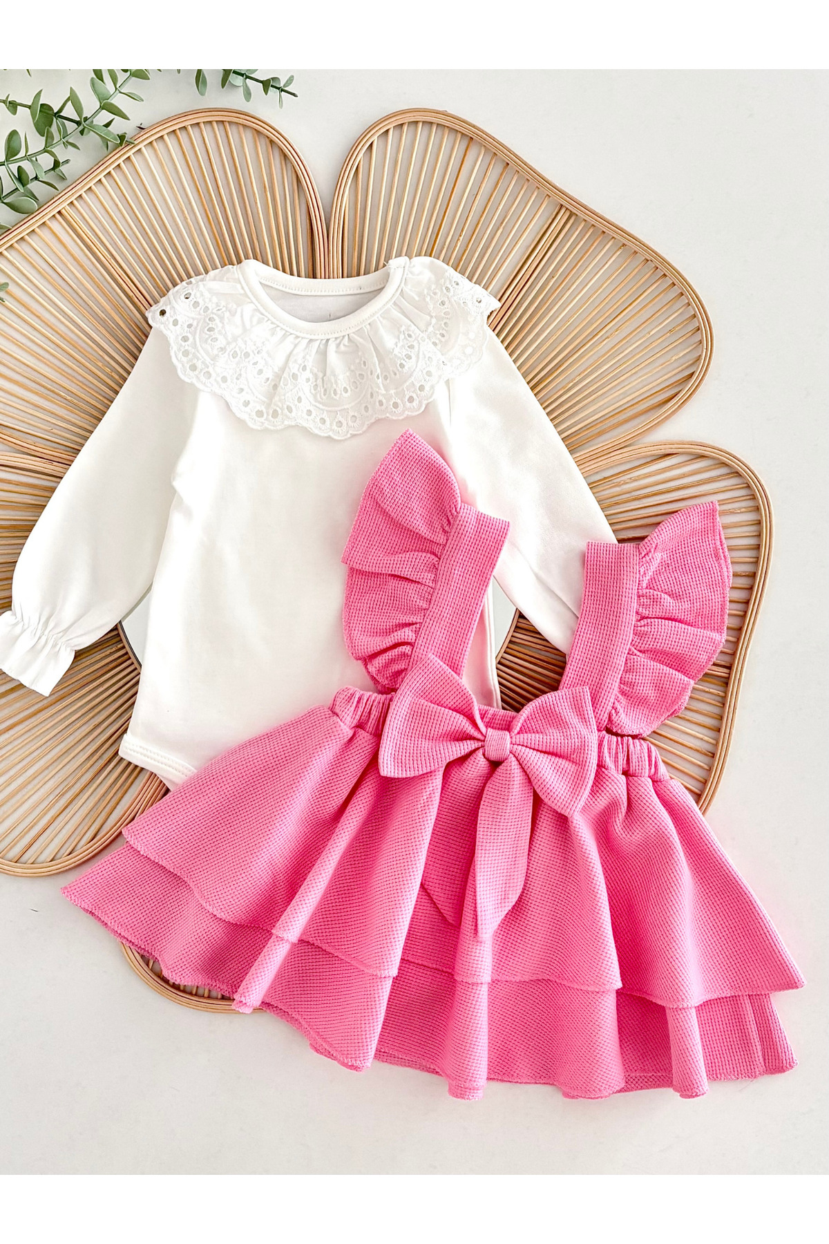 Jammybaby Luana Jile Elbise Fiyonklu %100 Pamuk Dantelli Çıtçıtlı Body Doğumgünü Özelgün Kız Bebek Şık Takım fotoğrafı 4 (önizleme)