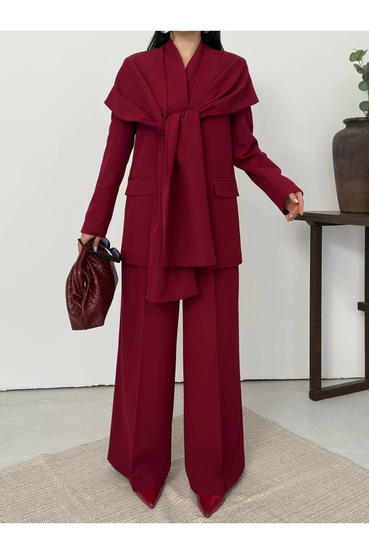 Damen Cape-Detail-Kostüm Bordeaux - Görsel 6