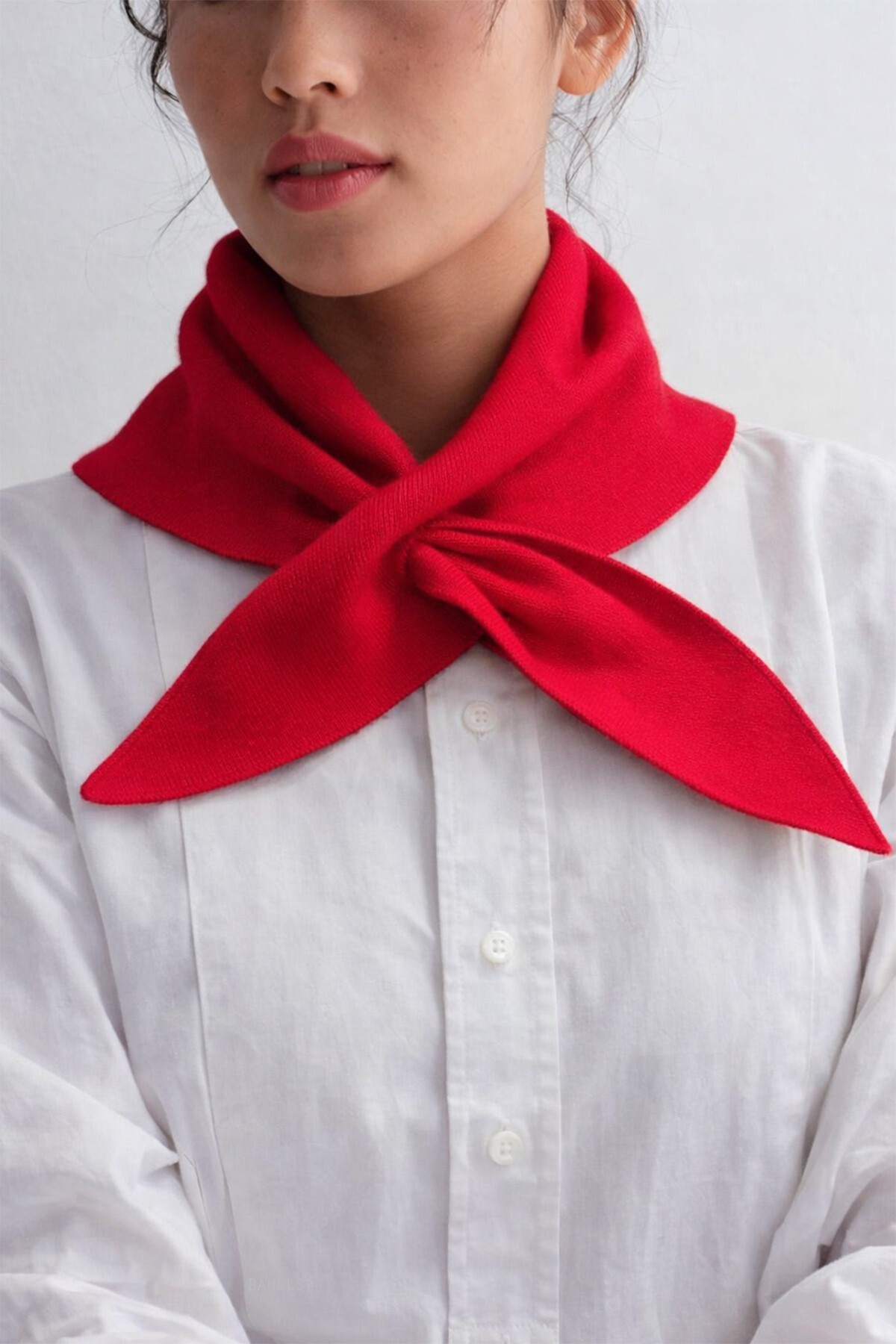 BAHELS  Viral Kırmızı Geçmeli Boyunluk Şal Atkı - Görsel 2