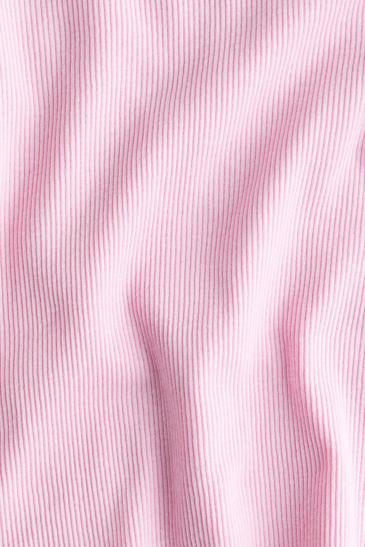 H&M Ribanalı ve Overloklu Tişört fotoğrafı 2 (önizleme)