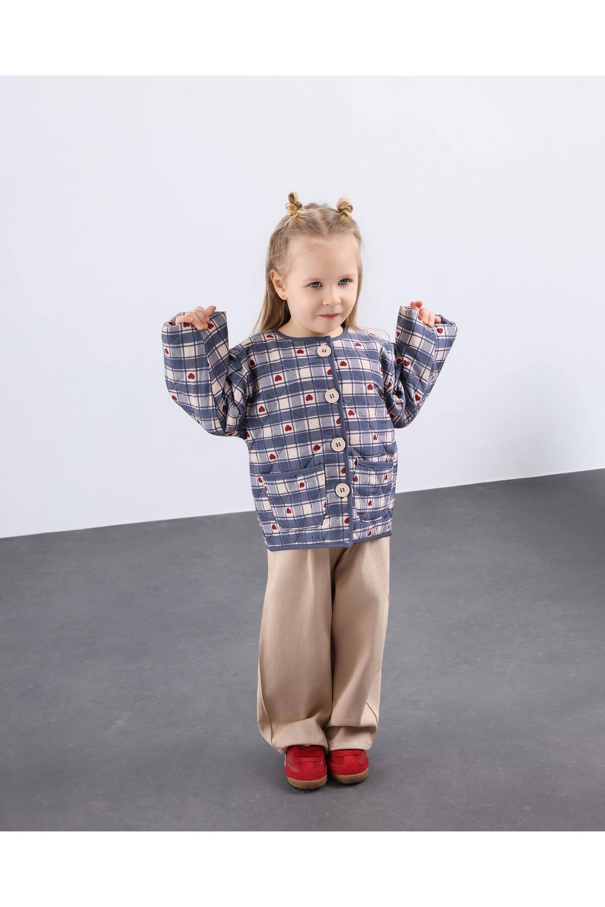 Teeny Weeny Kids Kız Çocuk Kalp Desenli Kapitone Ceket fotoğrafı 2 (önizleme)