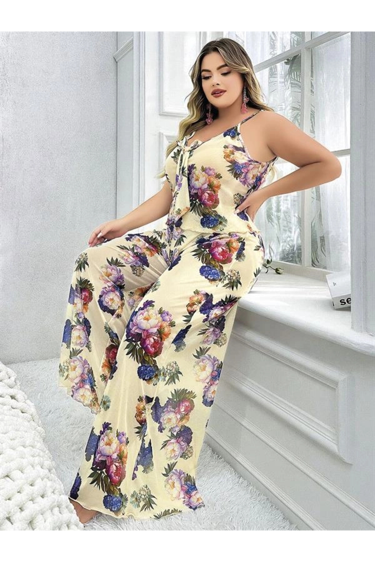 Secretsita Özel Tasarım Büyük Beden Çiçek Desenli İnce Askılı 2'li Pijama Takımı