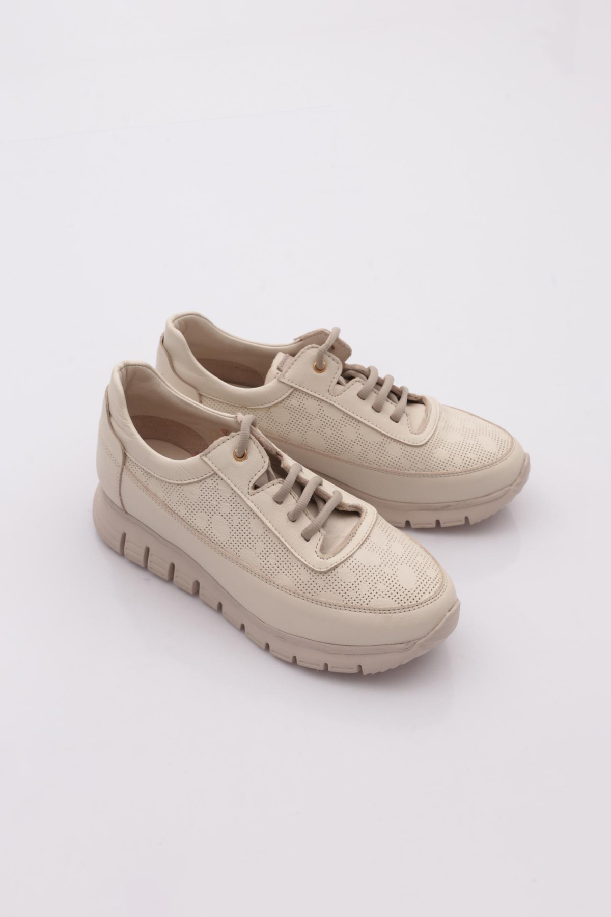 Mammamia Kadın Sneaker – Trendyol 🧡