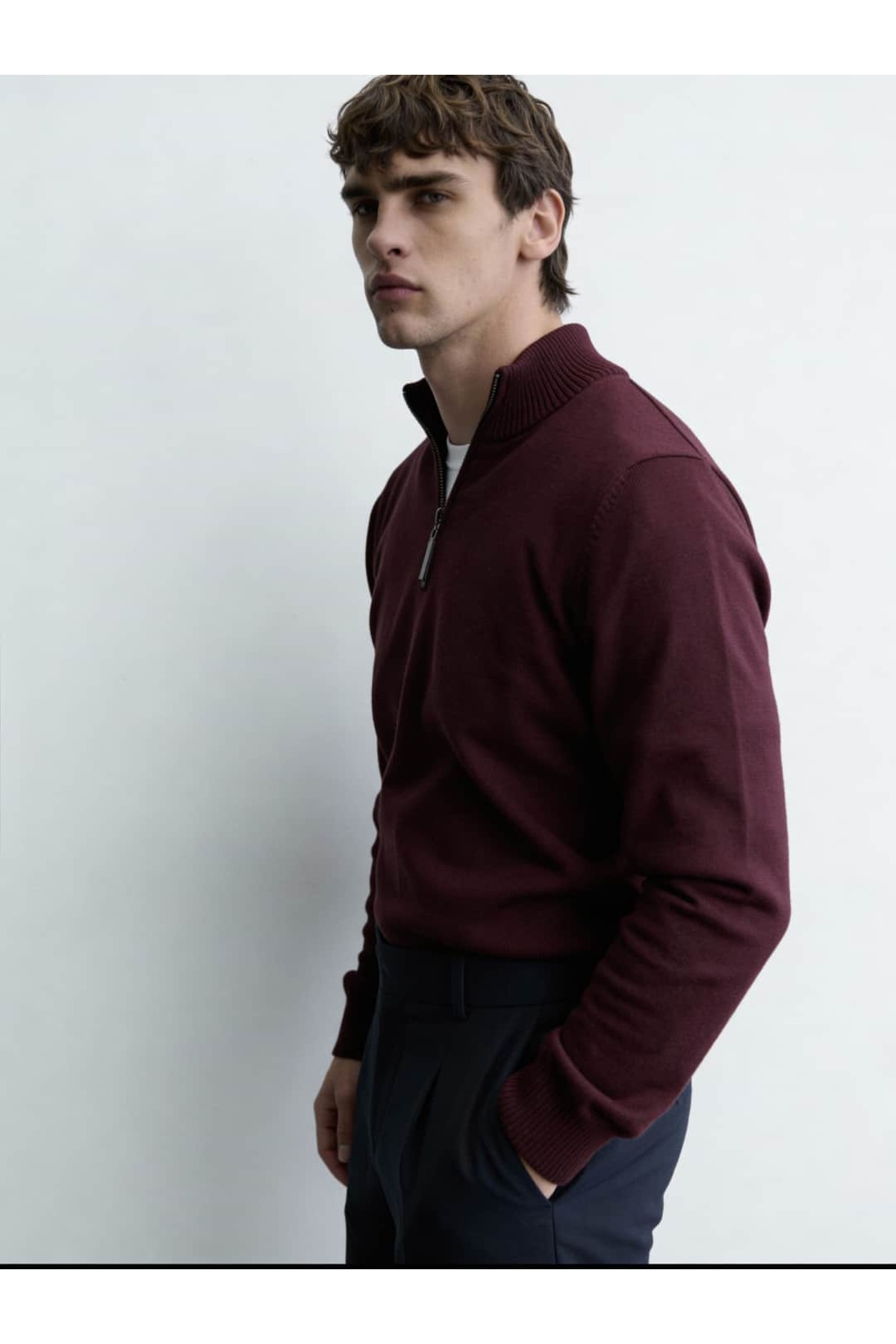 Merino Blend Half Zip Bordo Knit FW5834 — زرشکی merino-blend-half-zip-bordo-knit-fw5834 — تصویر 3 از 4