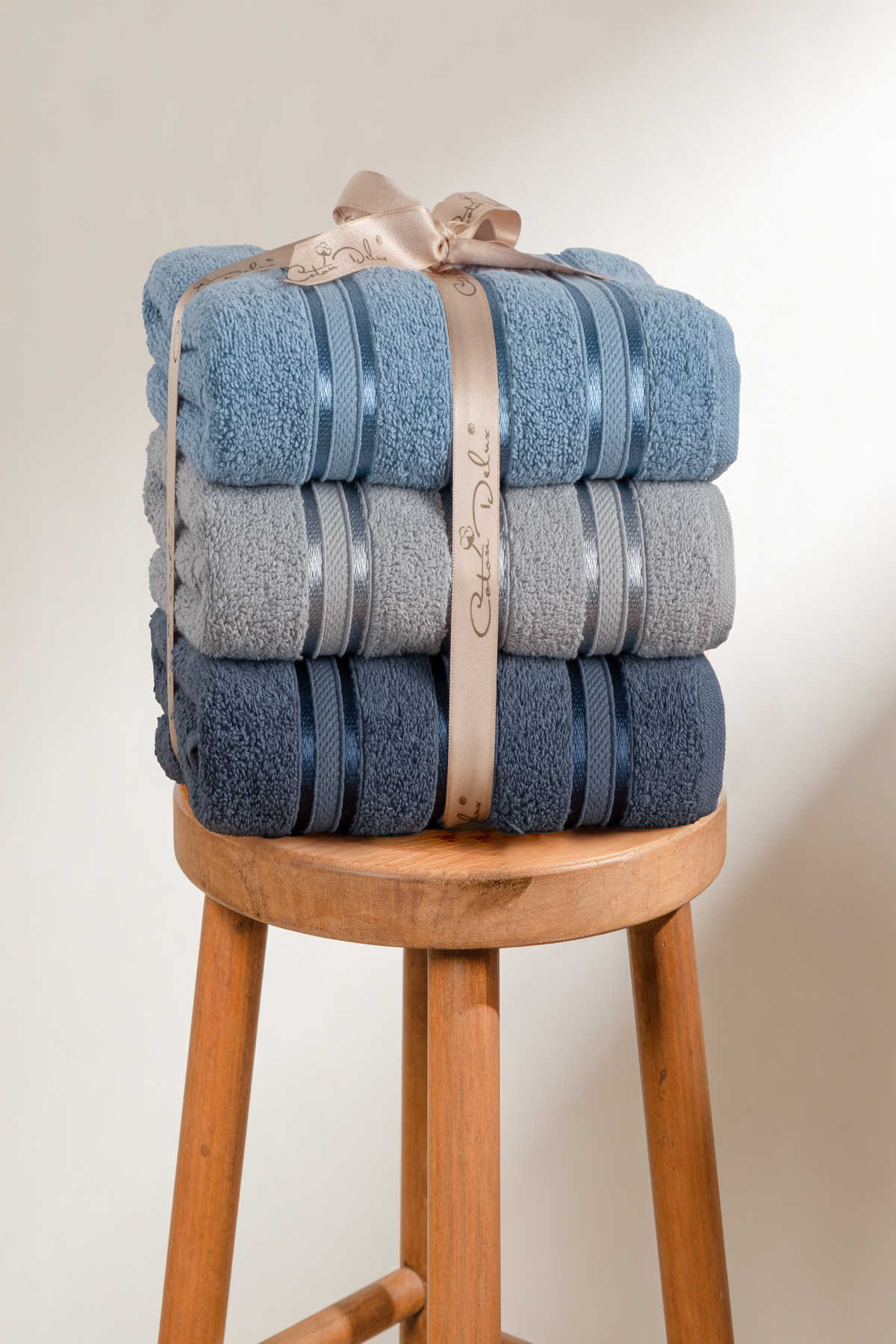 Pera 3-Piece 100% Cotton Towel Set | 30x50 cm Kitchen Towel | Bagged, Dowry, Gift