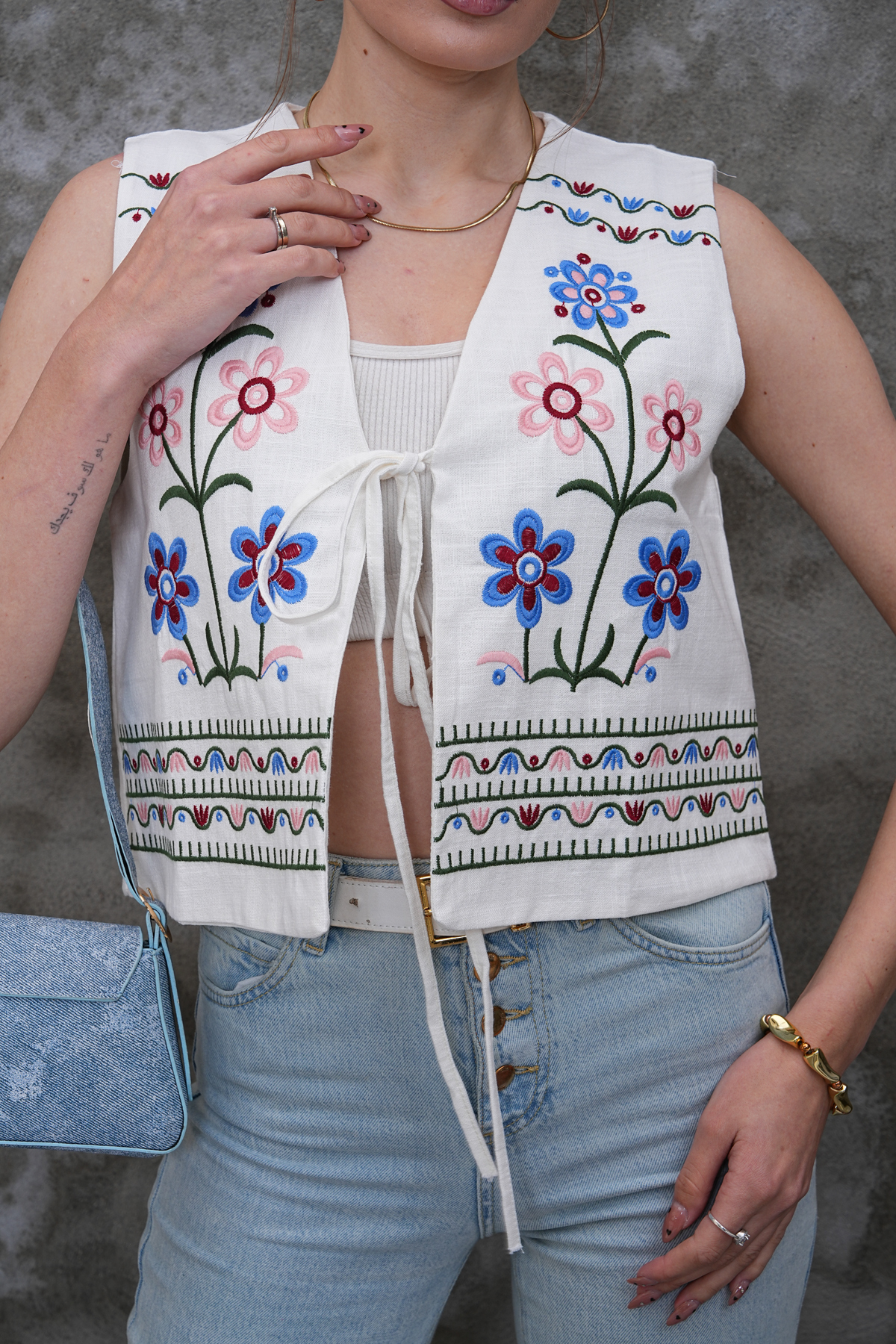Ethnic Pattern Flower Pattern Embroidered Cotton Vest