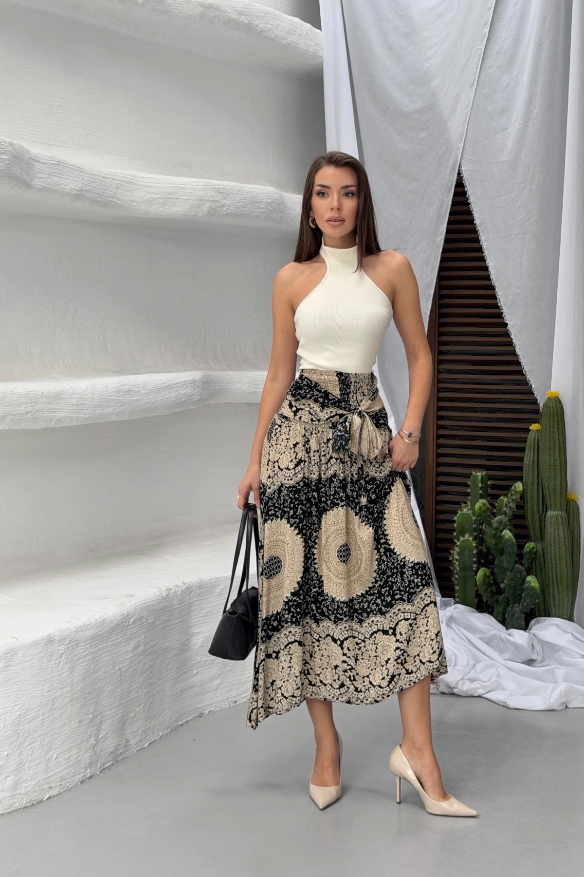 Lusin  Kadın Siyah Yüksek Bel Bağlama Detaylı Şık Etnik Desenli Asimetrik Kesim Midi Etek